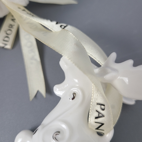 Pandora White Reindeer Jared 2017 Holiday Hanging Tree Ornament Figurine - Picture 9 of 13